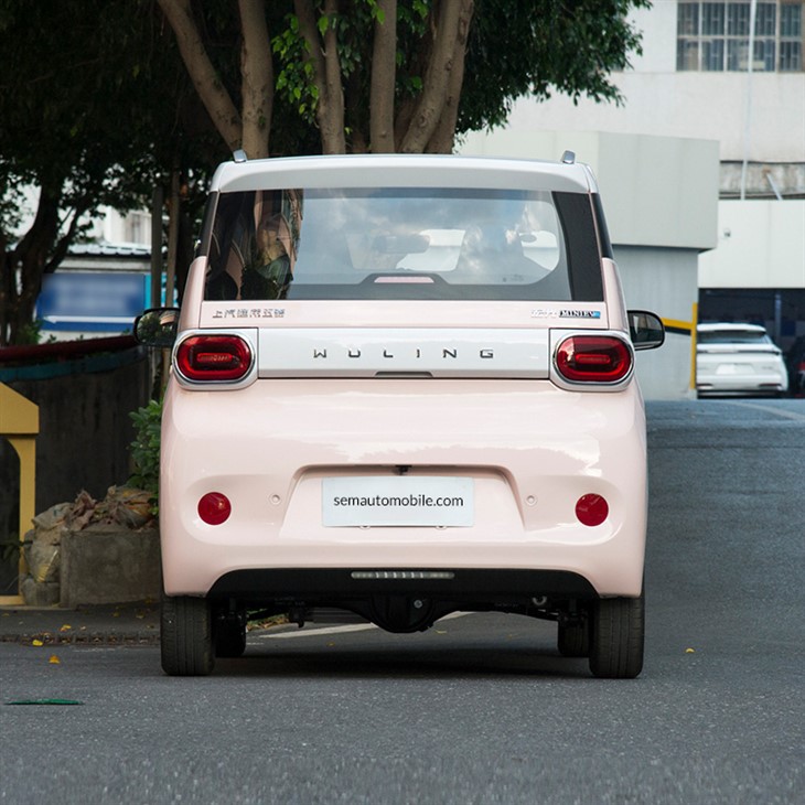 Wuling Hongguang pure-elcetric MINIEV