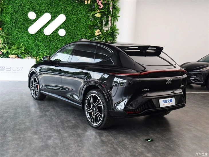 Im Ls7 Pure Electric Luxury Large SUV With Future Wisdom Cabin