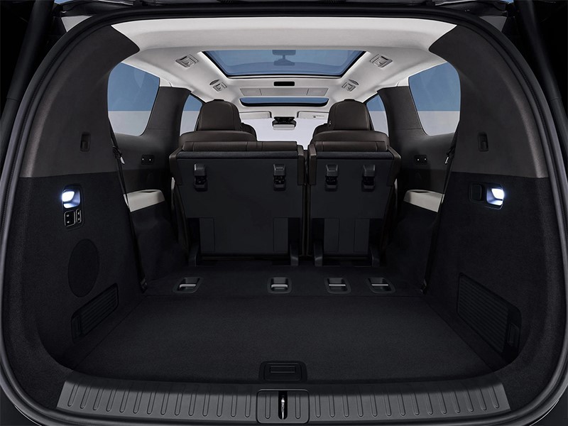 Lixiang mega two-row seat reclining space Lixiang mega two-row seat reclining space